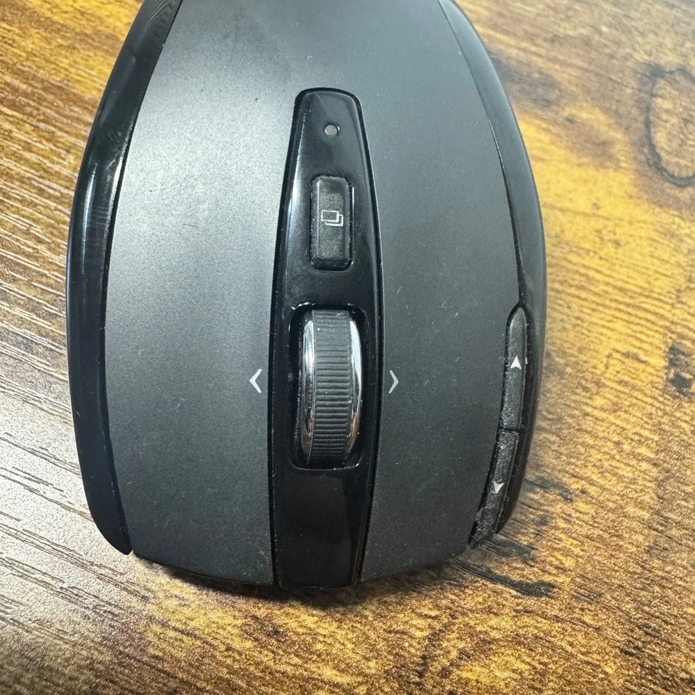 Logitech VX Revolution Wireless Laser Mouse Black with Nano Receiver WORKS